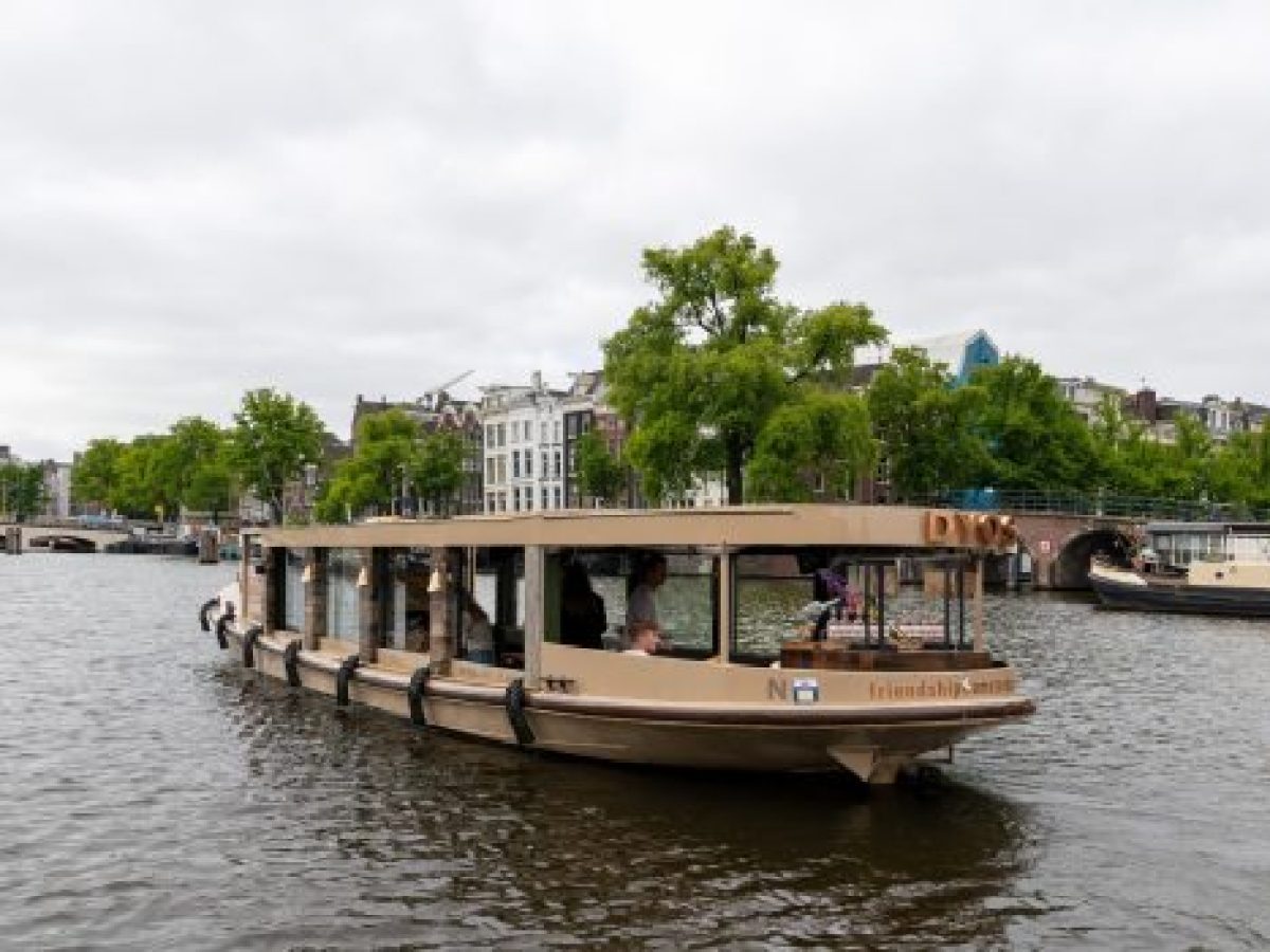 a small boat in a body of water