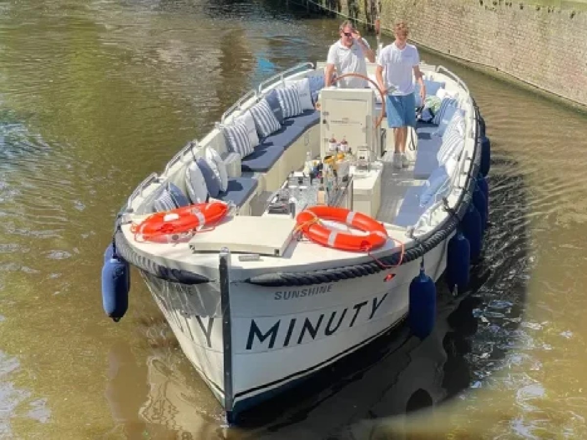 a small boat in a body of water